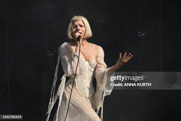 Norwegian singer, songwriter and music producer Aurora Aksnes aka "Aurora" perfoms on stage during the 18th edition of the Rock en Seine music...