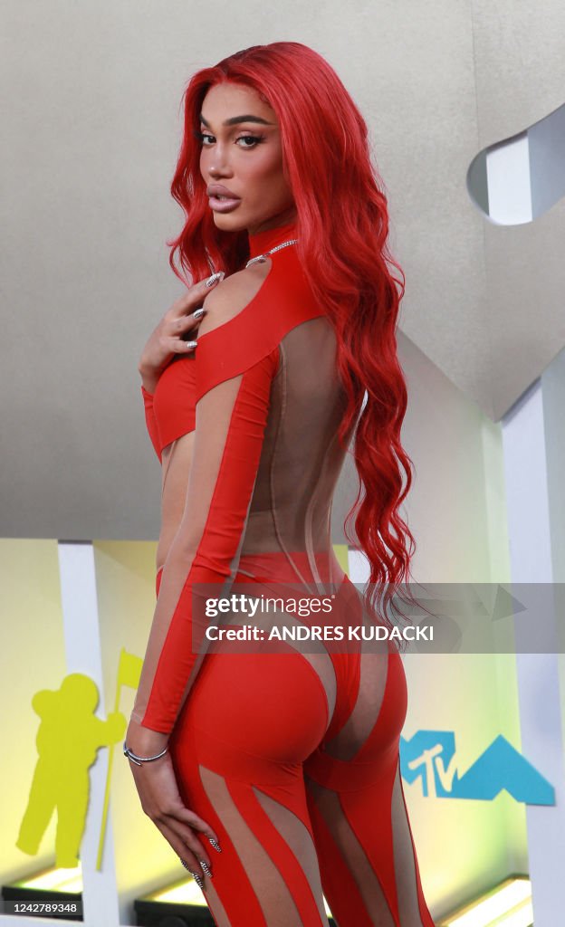 US-ENTERTAINMNET-MUSIC-AWARD-MTV-ARRIVALS