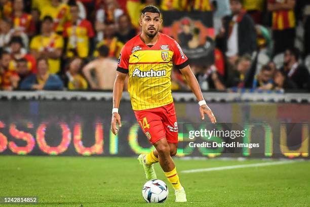 Facundo Axel Medina of RC Lens controls the ball during the Ligue 1 match between RC Lens and Stade Rennes at Stade Bollaert-Delelis on August 27,...