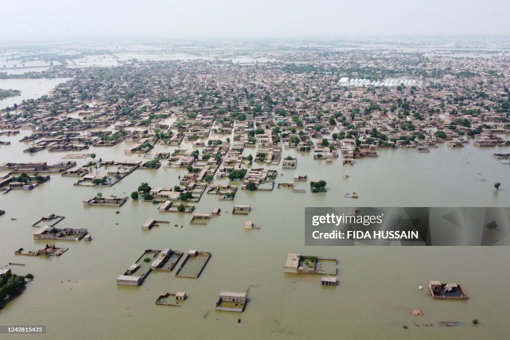 TOPSHOT-PAKISTAN-WEATHER-FLOODS-CLIMATE