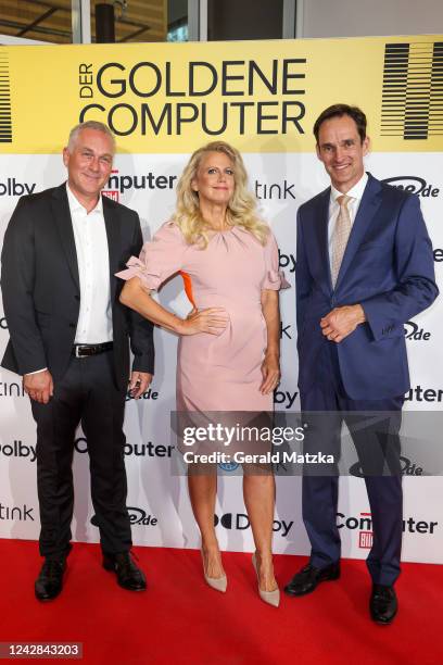 Dirk General-Kuchel , Barbara Schöneberger and Frank Mahlberg attend the "Der Goldene Computer" award at Axel Springer Haus on August 31, 2022 in...