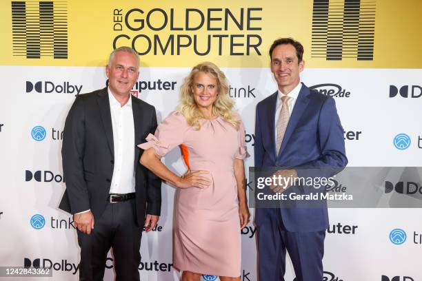 Dirk General-Kuchel , Barbara Schöneberger and Frank Mahlberg attend the "Der Goldene Computer" award at Axel Springer Haus on August 31, 2022 in...