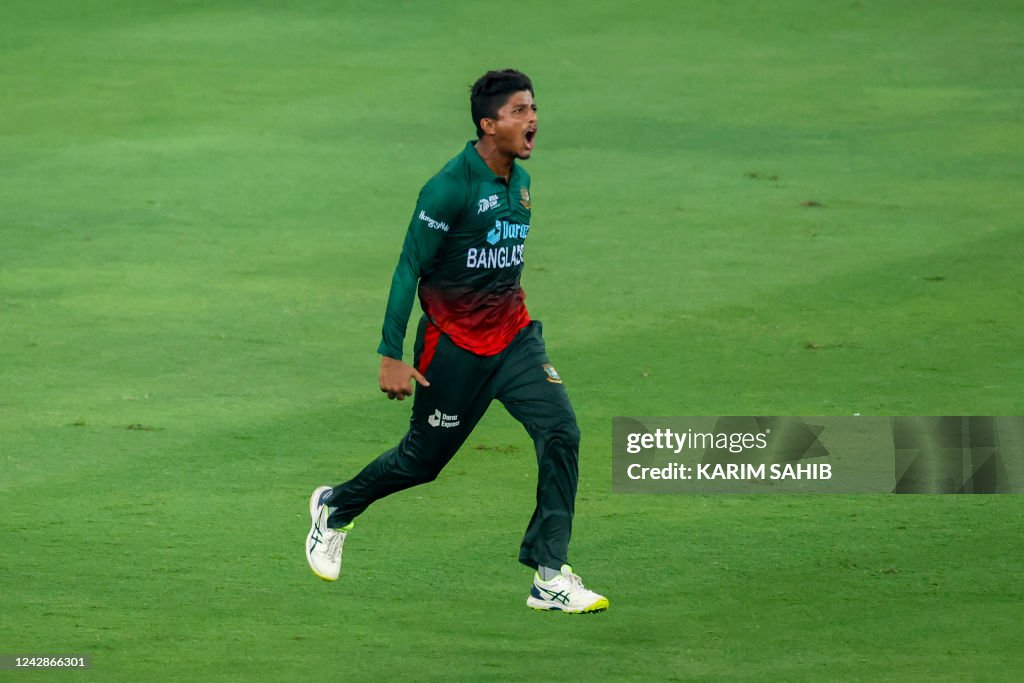 CRICKET-ASIA-UAE-BAN-SRI