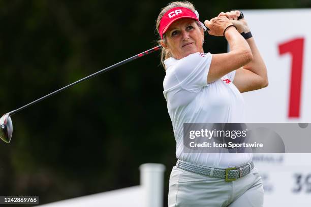 Lorie Kane of Canada on the 1st hole during the first round of the CP Womens Open on August 25 at The Ottawa Hunt and Golf Club in Ottawa, ON, Canada.