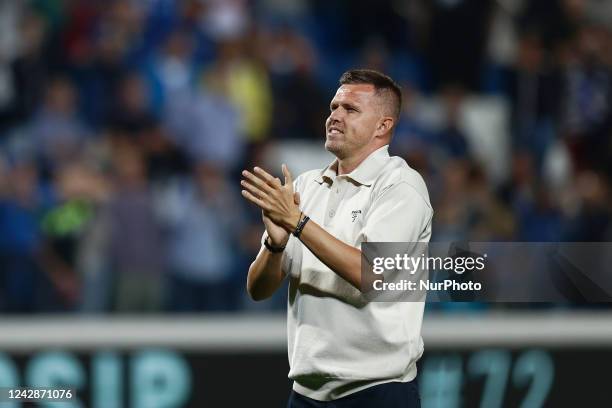 Josep Ilicic greets his former supporters as is set to transfer during this transfer session during the italian soccer Serie A match Atalanta BC vs...