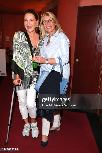 Eva Maehl and Bettina Geyer-Hannesschlaeger, widow of Joseph Hannesschlager, during the "Komplexe Vaeter" theatre premiere on September 1, 2022 at...