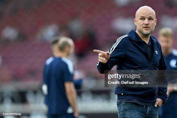 Sporting director Rouven Schroeder of FC Schalke 04 gestures prior to the Bundesliga match between VfB Stuttgart and FC Schalke 04 at Mercedes-Benz...