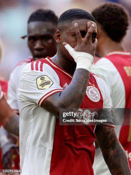 Steven Bergwijn of Ajax celebrates 1-0 during the Dutch Eredivisie match between Ajax v SC Cambuur at the Johan Cruijff Arena on September 3, 2022 in...