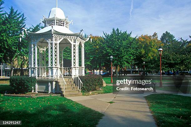 white pagoda built in 1877 in washington park, dubuque, ia - dubuque fotografías e imágenes de stock