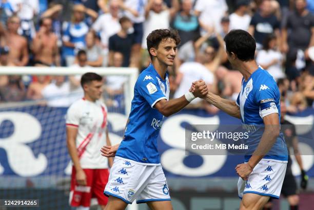 Nicolas Galazzi of Brescia Calcio celebrates with his team mates after scoring his opening goal ,during the Italian Serie B match between Brescia...