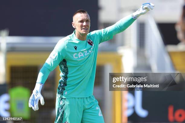 Lukasz Skorupski goalkeeper of Bologna FC gestures during the Serie A match between Spezia Calcio and Bologna FC at Stadio Alberto Picco on September...