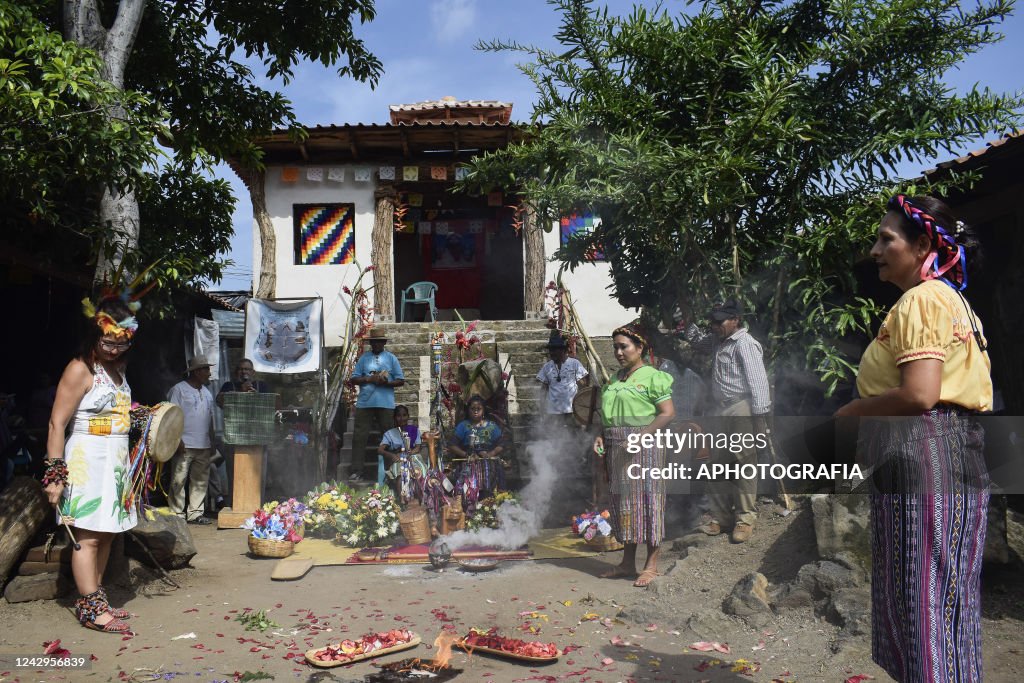 Internacional Indigenous Women's Day ritual in El Salvador