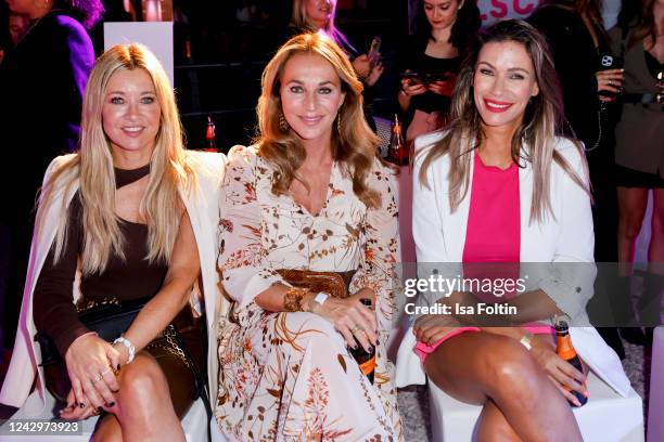 Tanja Comba, German actress Caroline Beil and German actress Yasmina Filali at the LASCANA Fashion Boat - Berlin Fashion Week September 2022 at...