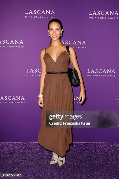 Miriam Rautert 26 Miriam Rautert Stock Photos, High-Res Pictures, and Images - Getty ...