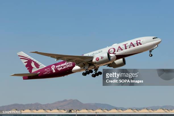 5,993 Qatar Airways Photos and Premium High Res Pictures - Getty Images