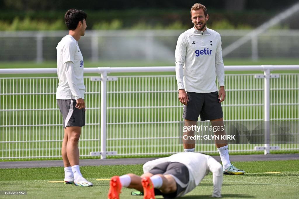 FBL-EUR-C1-TOTTENHAM-TRAINING