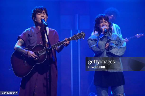 Episode 1326 -- Pictured: Tegan Quin and Sara Quin of musical guest Tegan and Sara perform on September 7, 2022 --