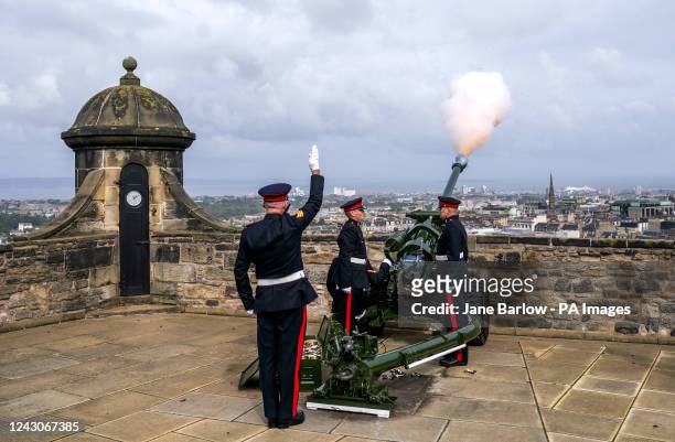 Members of 105 Regiment Royal Artillery, Army Reserves, during the Gun Salute at Edinburgh Castle to mark the death of Queen Elizabeth II on...