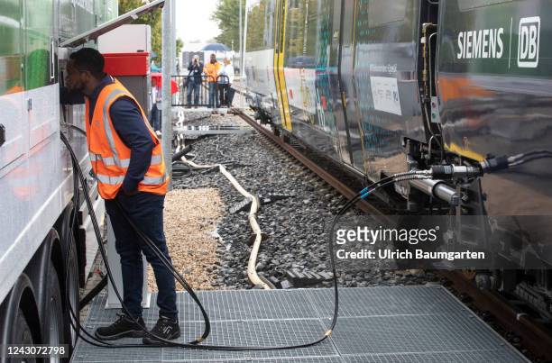 Mireo Plus H and the first refueling with a mobile hydrogen filling station on September 09, 2022 in Wegberg, Germany. As part of the "H2goesRail"...