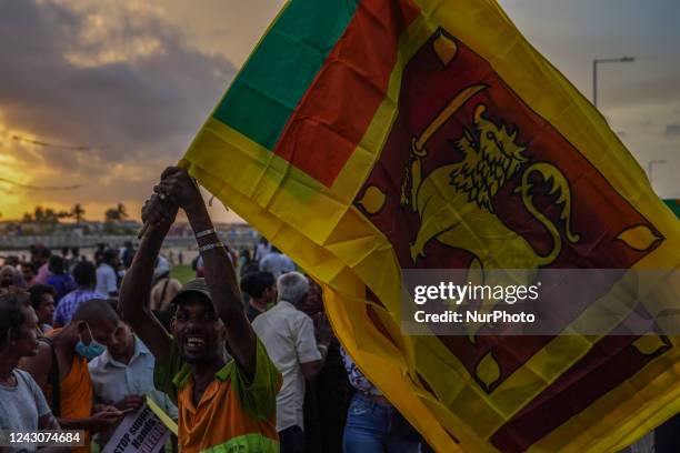 Anti-government protester with Sri Lankan Flag at Galle Face. September 09, 2022 Colombo, Sri Lanka.This protest was held to demand the release of...