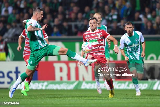 Dpatop - 09 September 2022, Bremen: Soccer: Bundesliga, Werder Bremen - FC Augsburg, Matchday 6, wohninvest Weserstadion. Werder's Marco Friedl...