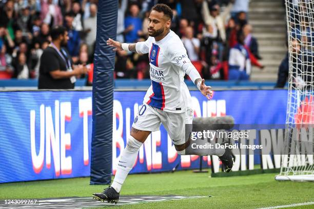 Of PSG celebrates his goal during the Ligue 1 match between Paris Saint-Germain and Stade Brest at Parc des Princes on September 10, 2022 in Paris,...