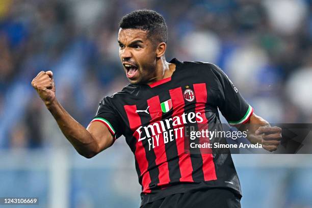 Junior Messias of Milan celebrates after scoring a goal during the Serie A match between UC Sampdoria and AC MIlan at Stadio Luigi Ferraris on...