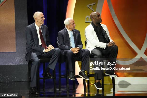 Roy Williams, Gary Payton, and Bobby Jones listen during the 2022 Basketball Hall of Fame Enshrinement Ceremony on September 10, 2022 at Symphony...