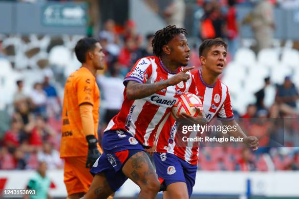 Abel Hernández of Atletico San Luis celebrates after scoring the first goal of his team during the 14th round match between Atlas and Atletico San...