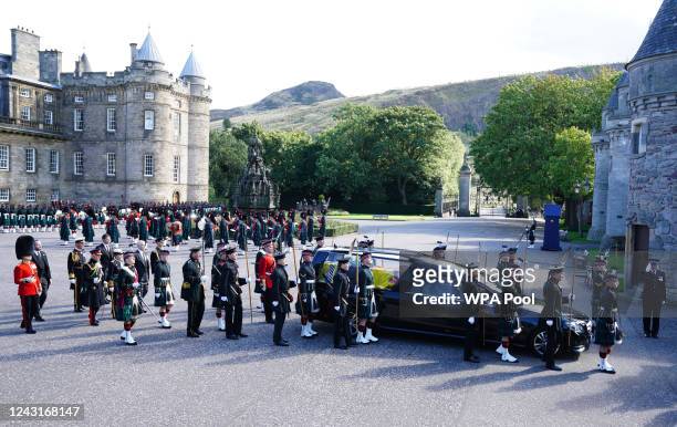 King Charles III and members of the royal family join the procession of Queen Elizabeth's coffin from the Palace of Holyroodhouse to St Giles'...
