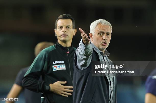 José Mário dos Santos Mourinho Félix manager of AS Roma gestures during the Serie A match between Empoli FC and AS Roma at Stadio Carlo Castellani on...