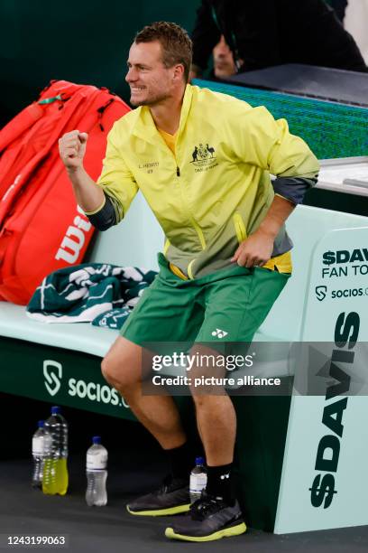 September 2022, Hamburg: Tennis, men, Davis Cup, group stage, group C, group stage, Belgium - Australia. De Minaur - Goffin . Australian team captain...