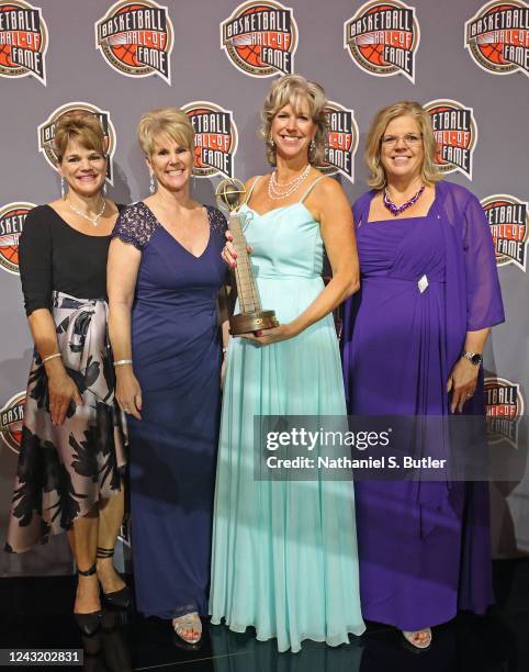 Mpc Statue 40 Pam Costello Stock Photos, High-Res Pictures, and Images - Getty Images