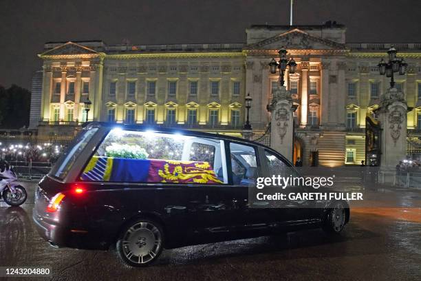 The coffin of Queen Elizabeth II arrives in the Royal Hearse at Buckingham Palace in London on September 13 where it will rest in the Palace's Bow...