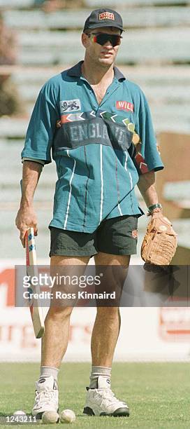 Graeme Hick of England wearing the new shirt which is to be worn by England in the1996 Cricket World Cup in India, Pakistan and Sri Lanka, Mandatory...