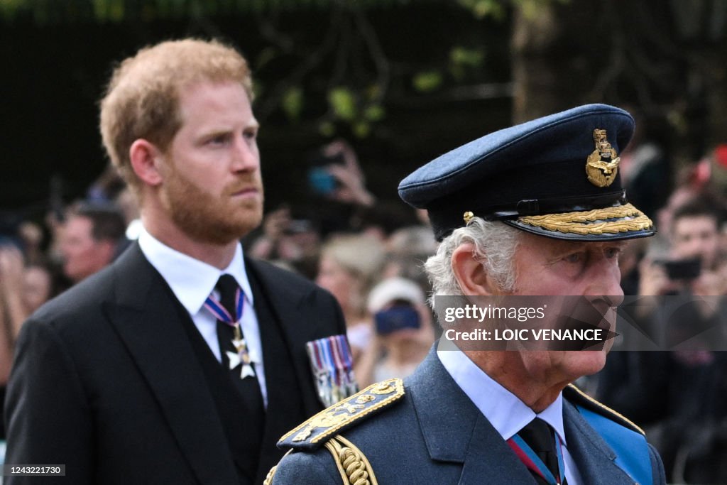 TOPSHOT-BRITAIN-ROYALS-QUEEN-DEATH