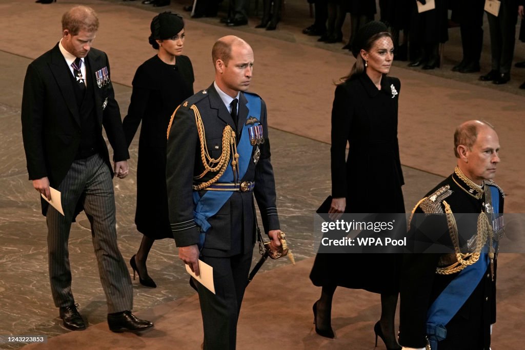 The Coffin Carrying Queen Elizabeth II Is Transferred From Buckingham Palace To The Palace Of Westminster
