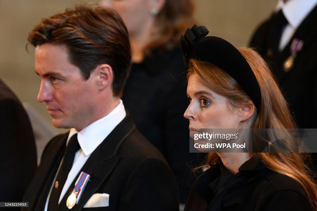 The Coffin Carrying Queen Elizabeth II Is Transferred From Buckingham Palace To The Palace Of Westminster