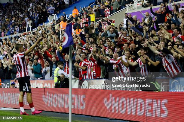 Jack Clarke of Sunderland scores the third goal and celebrates during the Sky Bet Championship match between Reading and Sunderland at The Select Car...