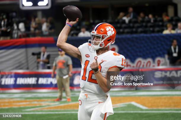 Clemson Tigers quarterback Hunter Johnson warms up for the game between the Clemson Tigers and the Georgia Tech Yellow Jackets on September 5, 2022...