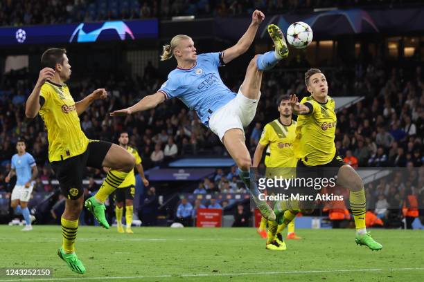 Erling Haaland of Manchester City scores the winning goal during the UEFA Champions League group G match between Manchester City and Borussia...