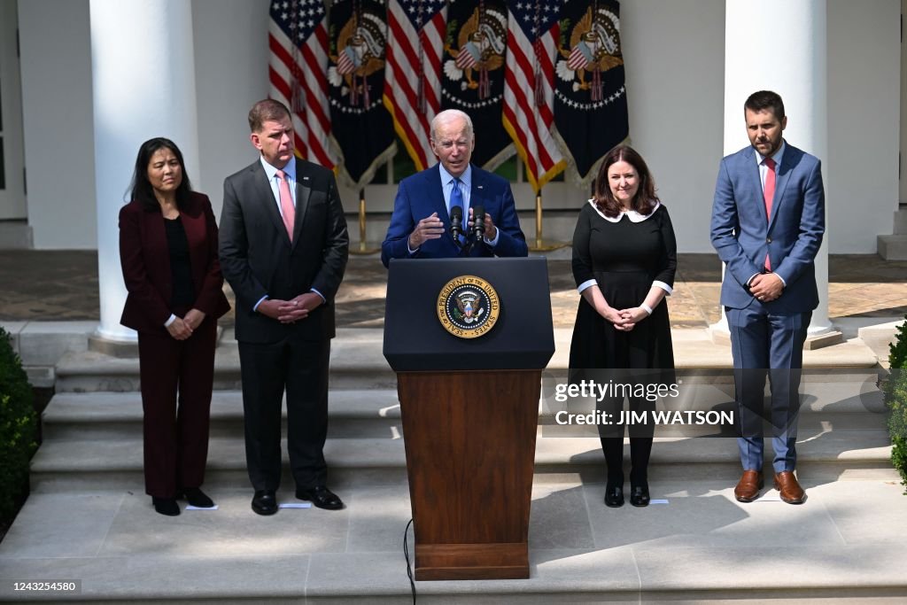 US-politics-BIDEN-STRIKE-TRANSPORT