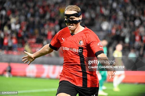 Rennes' Croatian midfielder Lovro Majer celebrates after he scored the second goal for his team during the UEFA Europa League Group B group stage...