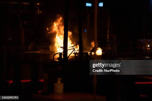 Violent clashes, riots and fights between students, anarchists, leftist groups and the police during the night in the city center of Thessaloniki....