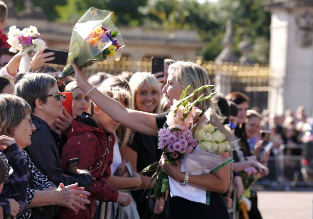 GBR: The Nation Mourns The Death Of Queen Elizabeth II - 2nd Saturday