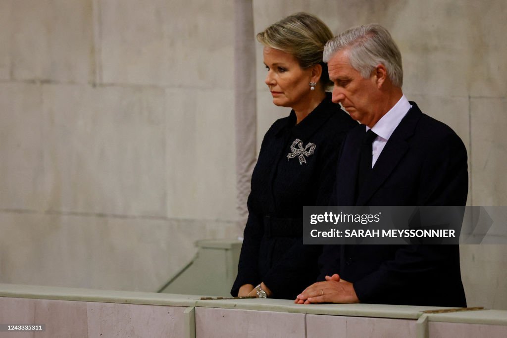 BRITAIN-FRANCE-ROYALS-QUEEN-DEATH