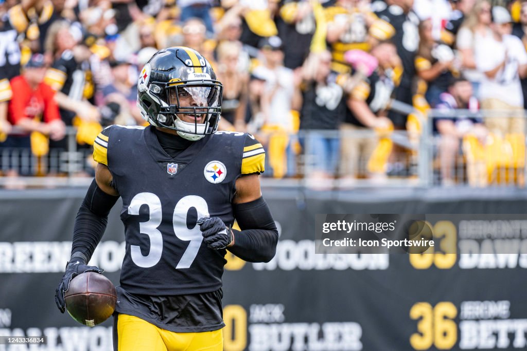 NFL: SEP 18 Patriots at Steelers