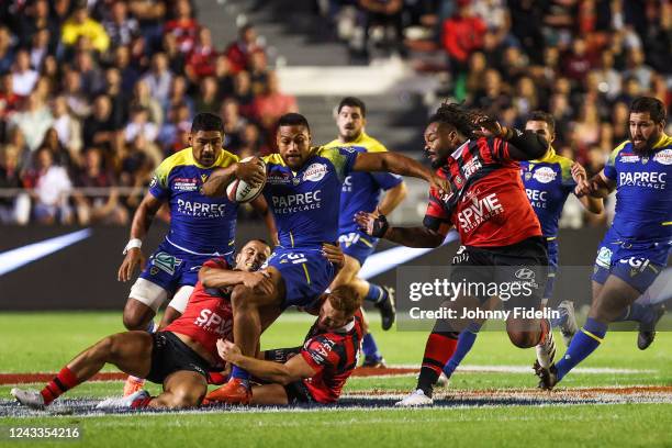 George MOALA of Clermont and Mathieu BASTAREAUD of Toulon during the Top 14 match between Toulon and Clermont at Felix Mayol Stadium on September 18,...