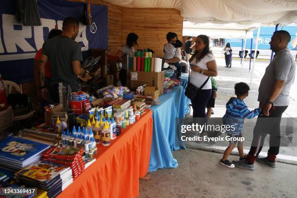 Venezuelans attend the first "San Francisco School Fair 2022". In the facilities of the mayor's office in the southern municipality, an initiative of...