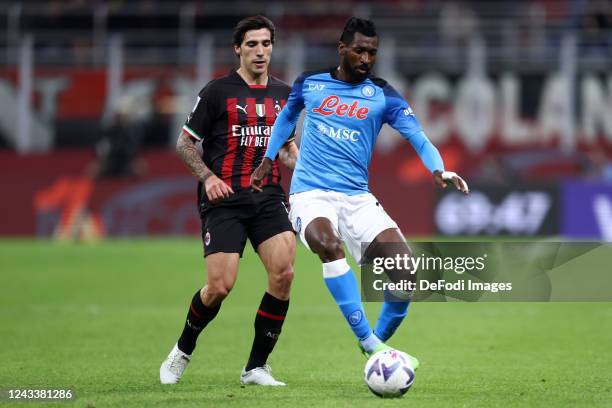 Andre Zambo Anguissa of SSC Napoli and Sandro Tonali of AC Milan battle for the ball during the Serie A match between AC MIlan and SSC Napoli at...